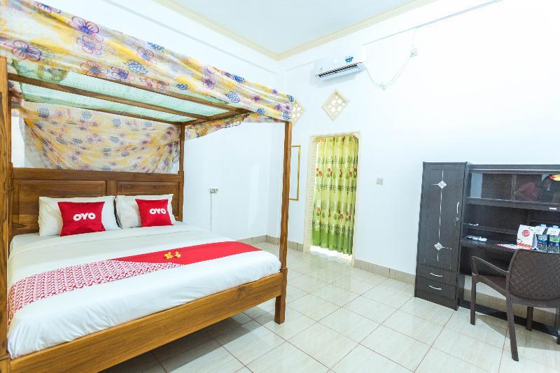 Oyo 1895 Lamancha Homestay Kuta  Dış mekan fotoğraf