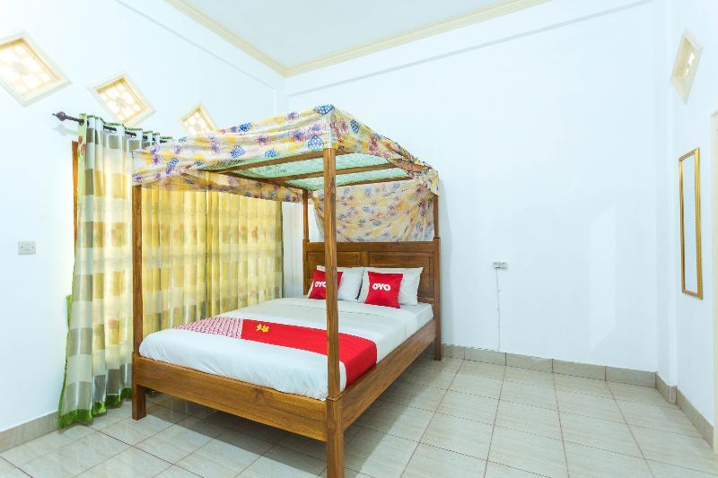 Oyo 1895 Lamancha Homestay Kuta  Dış mekan fotoğraf